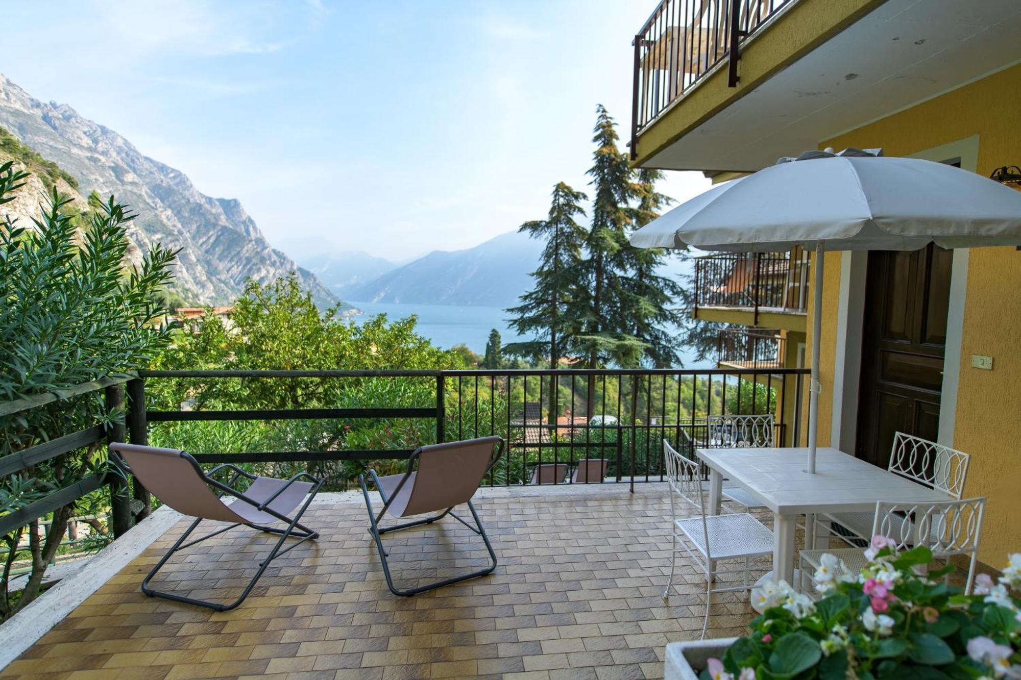 Residence Oasi Limone sul Garda Extérieur photo