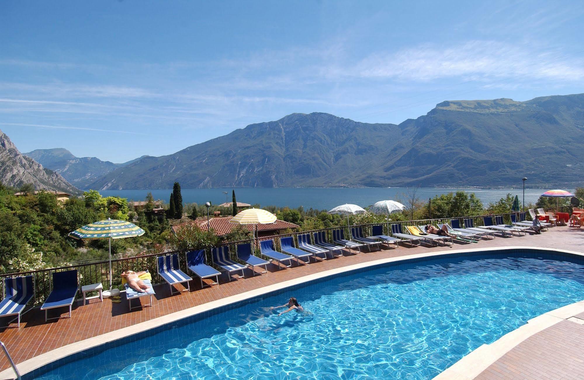 Residence Oasi Limone sul Garda Extérieur photo