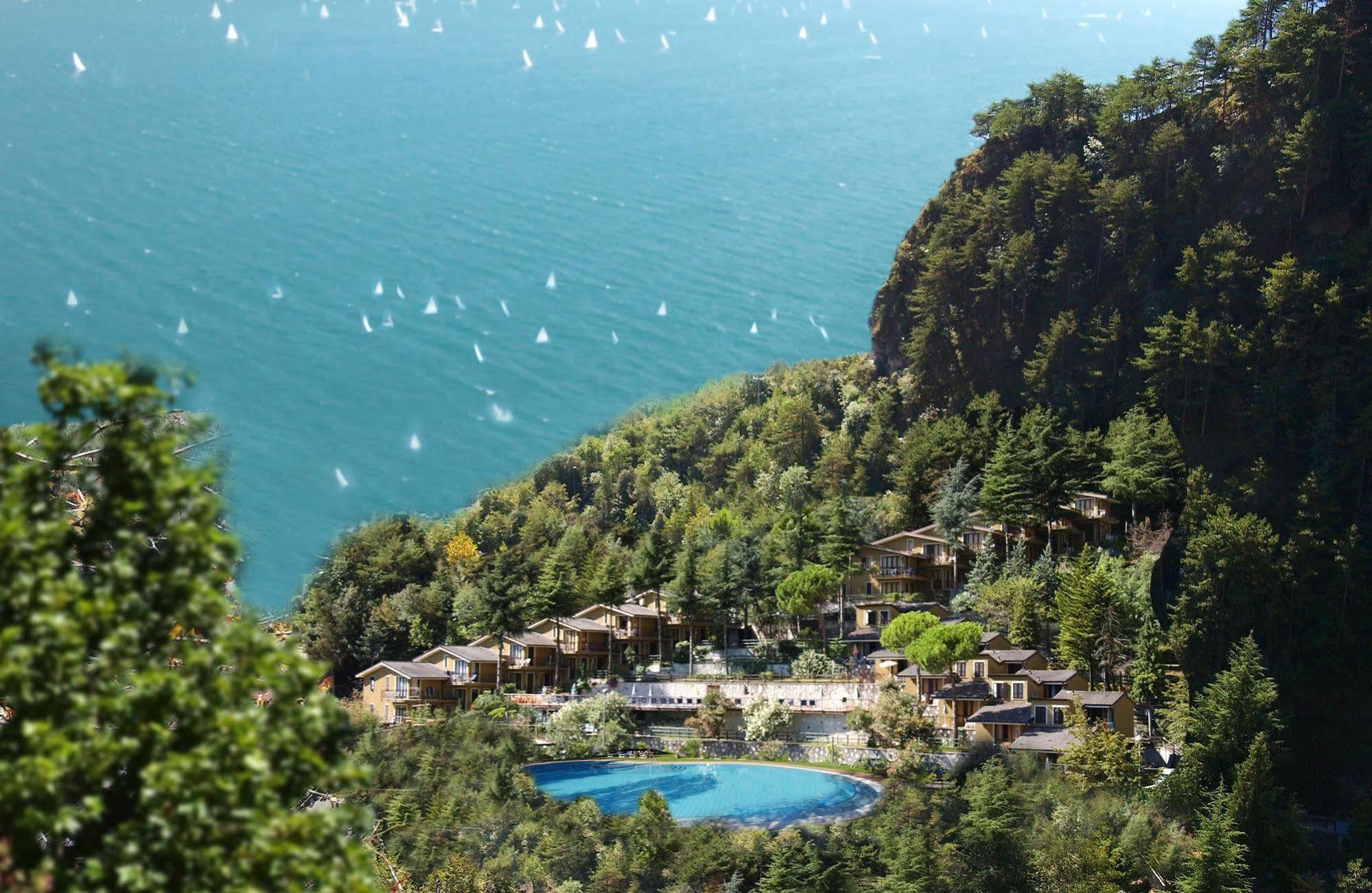 Residence Oasi Limone sul Garda Extérieur photo